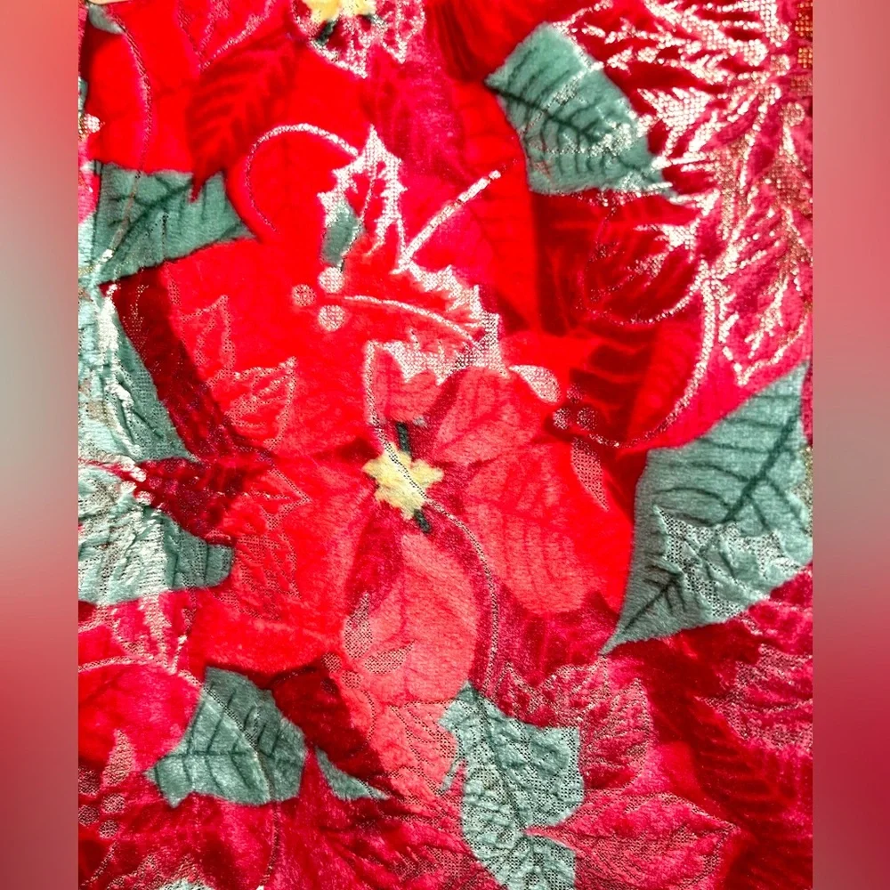 Christmas Red Poinsettia Flowers Plush Throw Blanket Gold Foil Green Leaves